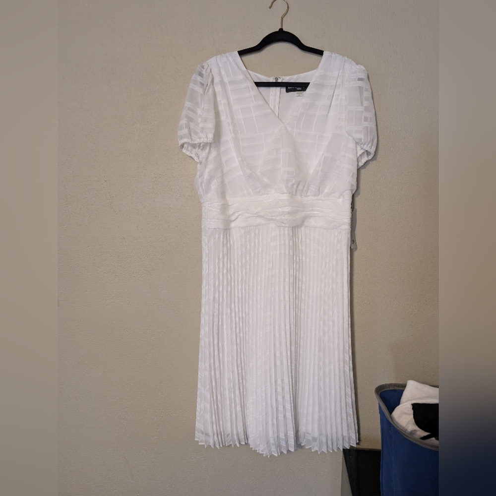 Karl Lagerfeld Elegant White Midi Dress